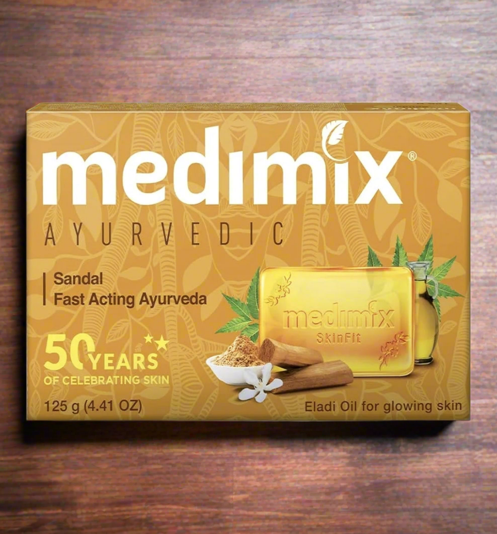 Medimix Sandal Soap - With Eladi OIl - For Clear & Glowing Skin- Improves Skin Complexion and Removes Pimples - Enriched with Natural Fragrance of SandalWood - 125 Gm