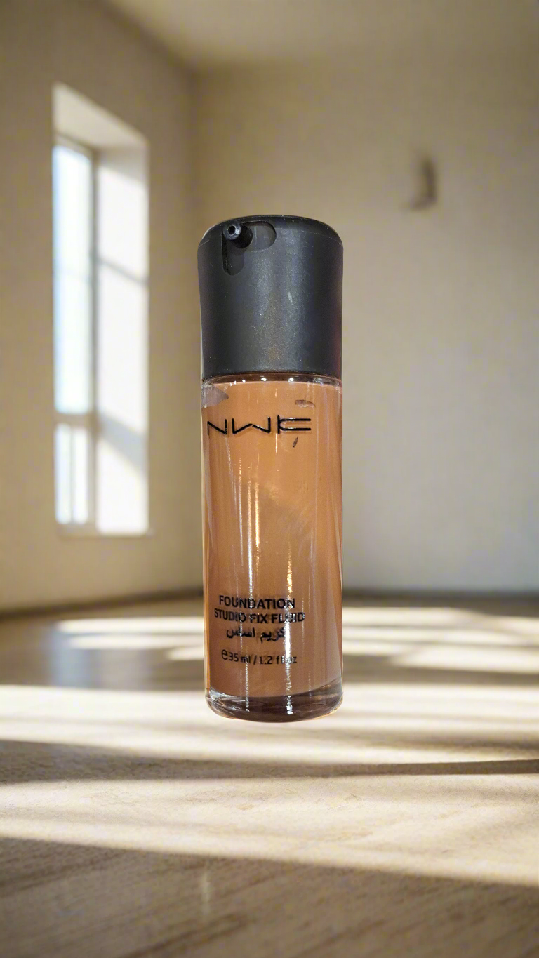 MAC
MAC Studio Fix Fluid Foundation SPF 15, NW35