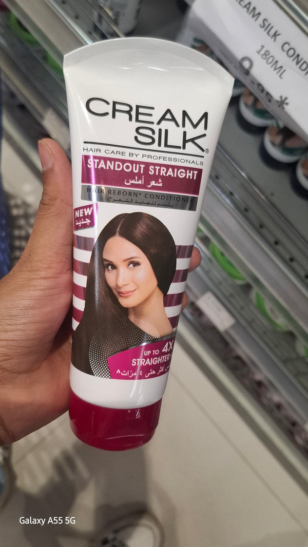 Cream Silk
Cream Silk Rejuvenating Conditioner for Straight Pink Hair 180 ml