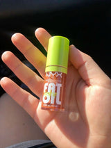 NYX PROFESSIONAL MAKEUP Fat Oil Lip Drip, Moisturizing, Shiny, Vegan Tinted Lip Gloss, Non-Sticky Finish, 12H Hydration, Squalane, Raspberry and Cloudberry Oils - SPLASH OF CREAM